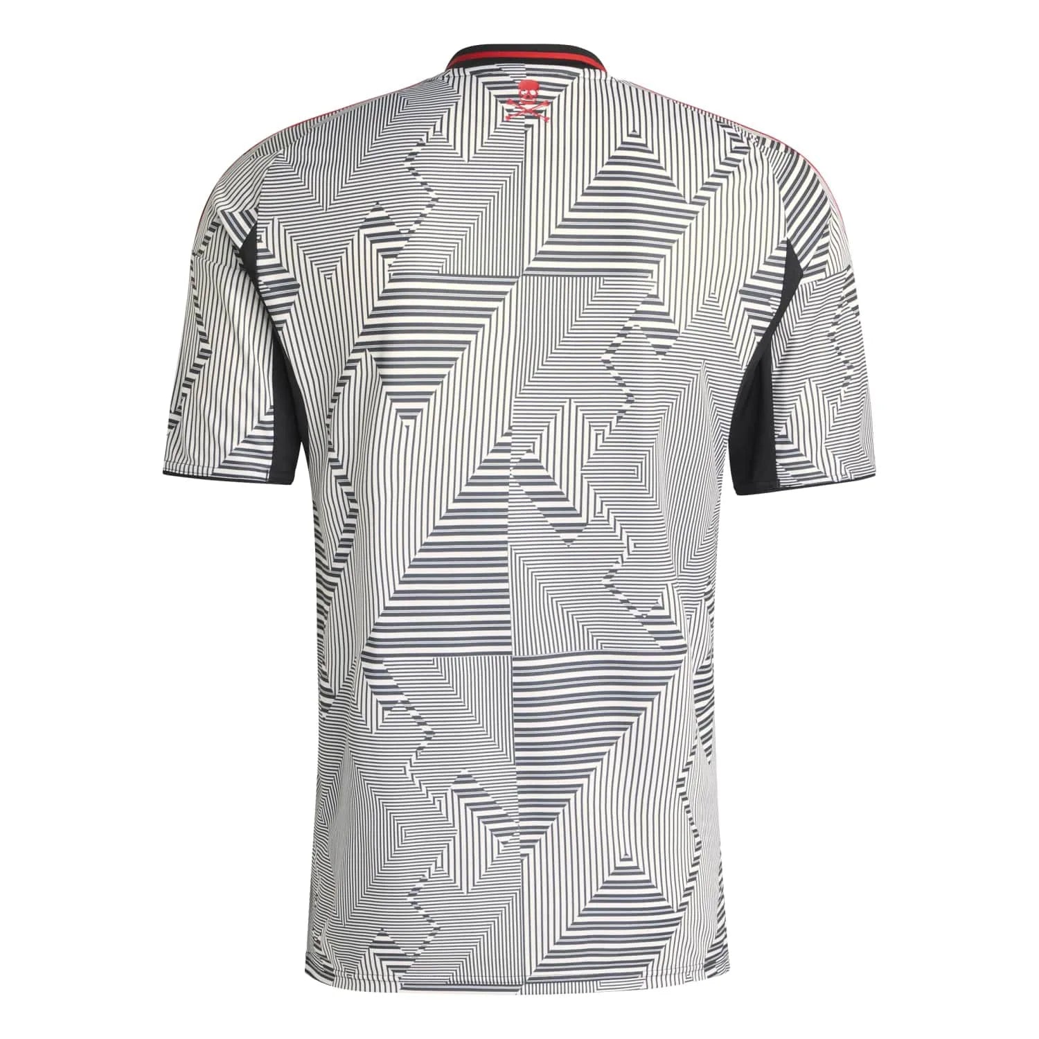 ORLANDO PIRATES AWAY 25/26